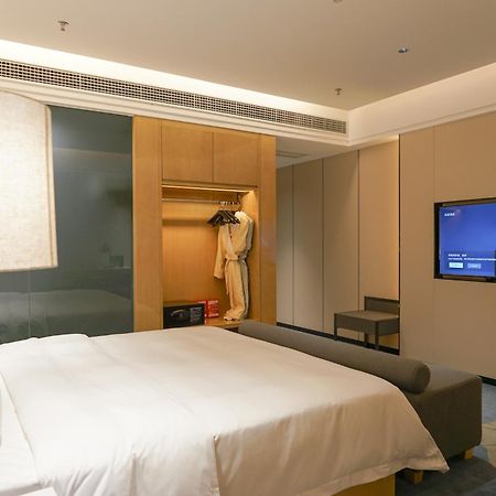 Paco Hotel Shenzhen Luohu Port Екстер'єр фото