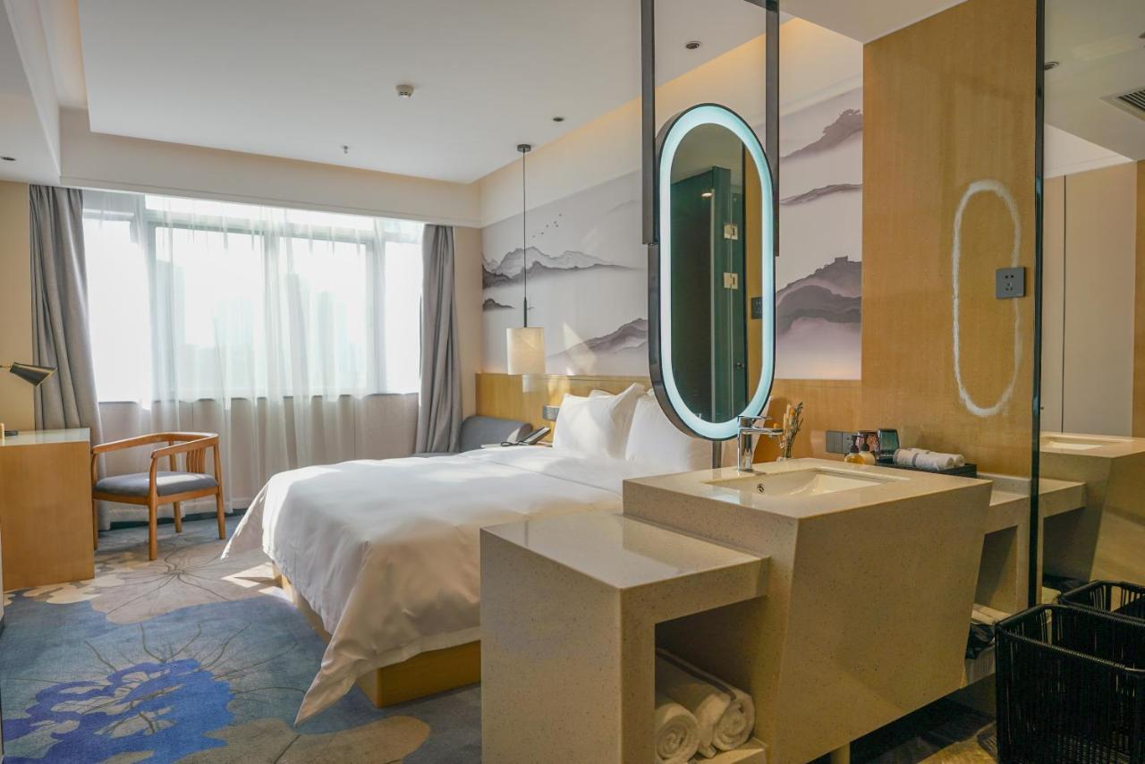 Paco Hotel Shenzhen Luohu Port Екстер'єр фото