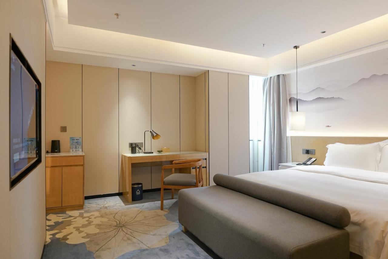 Paco Hotel Shenzhen Luohu Port Екстер'єр фото