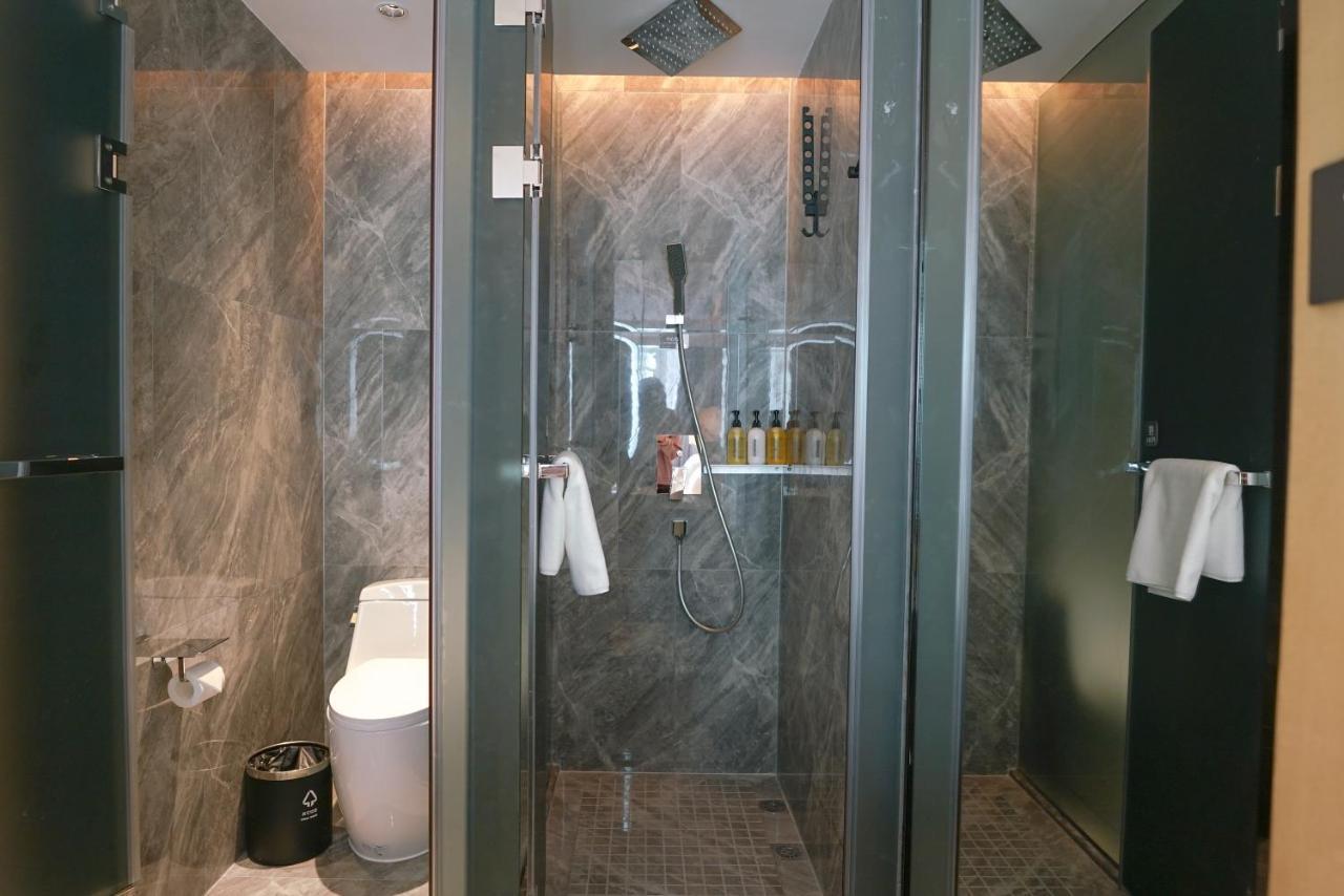 Paco Hotel Shenzhen Luohu Port Екстер'єр фото