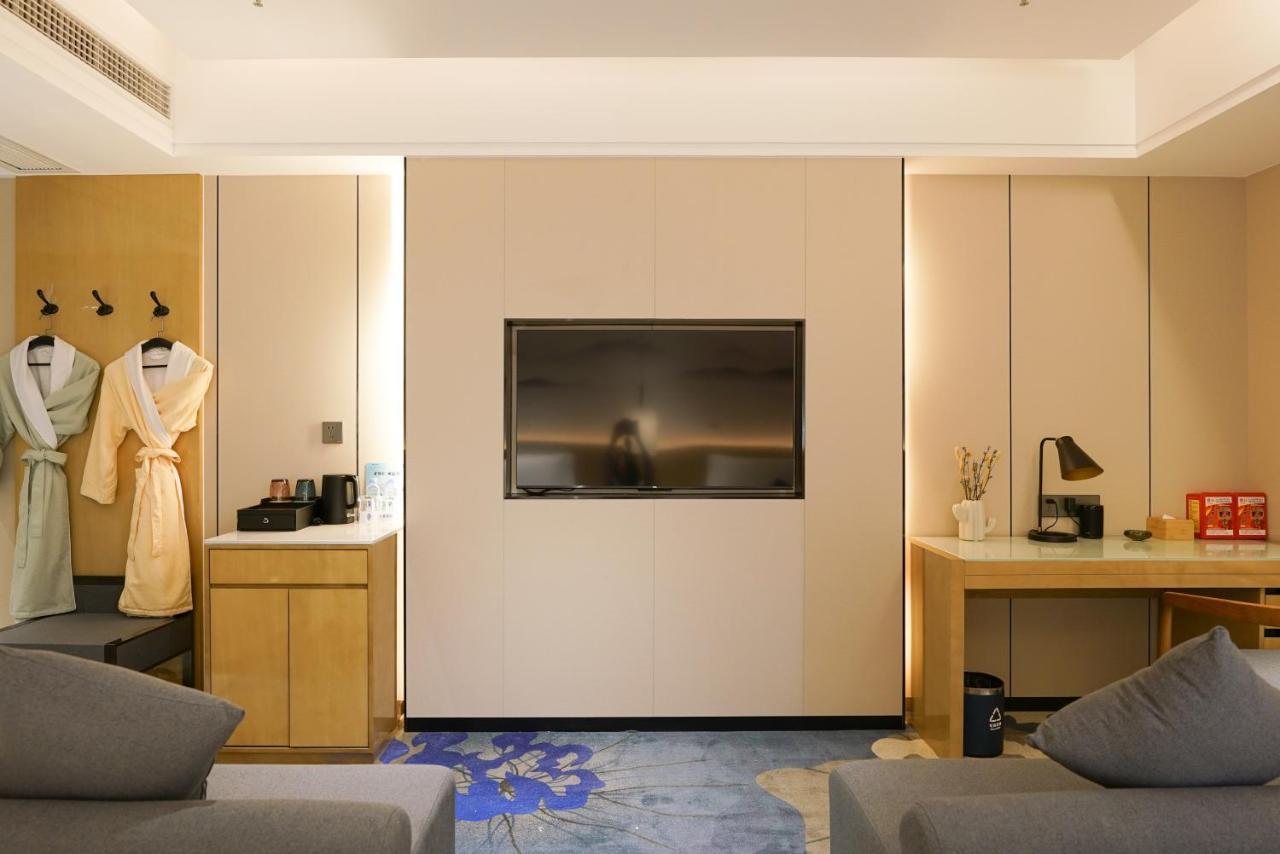 Paco Hotel Shenzhen Luohu Port Екстер'єр фото