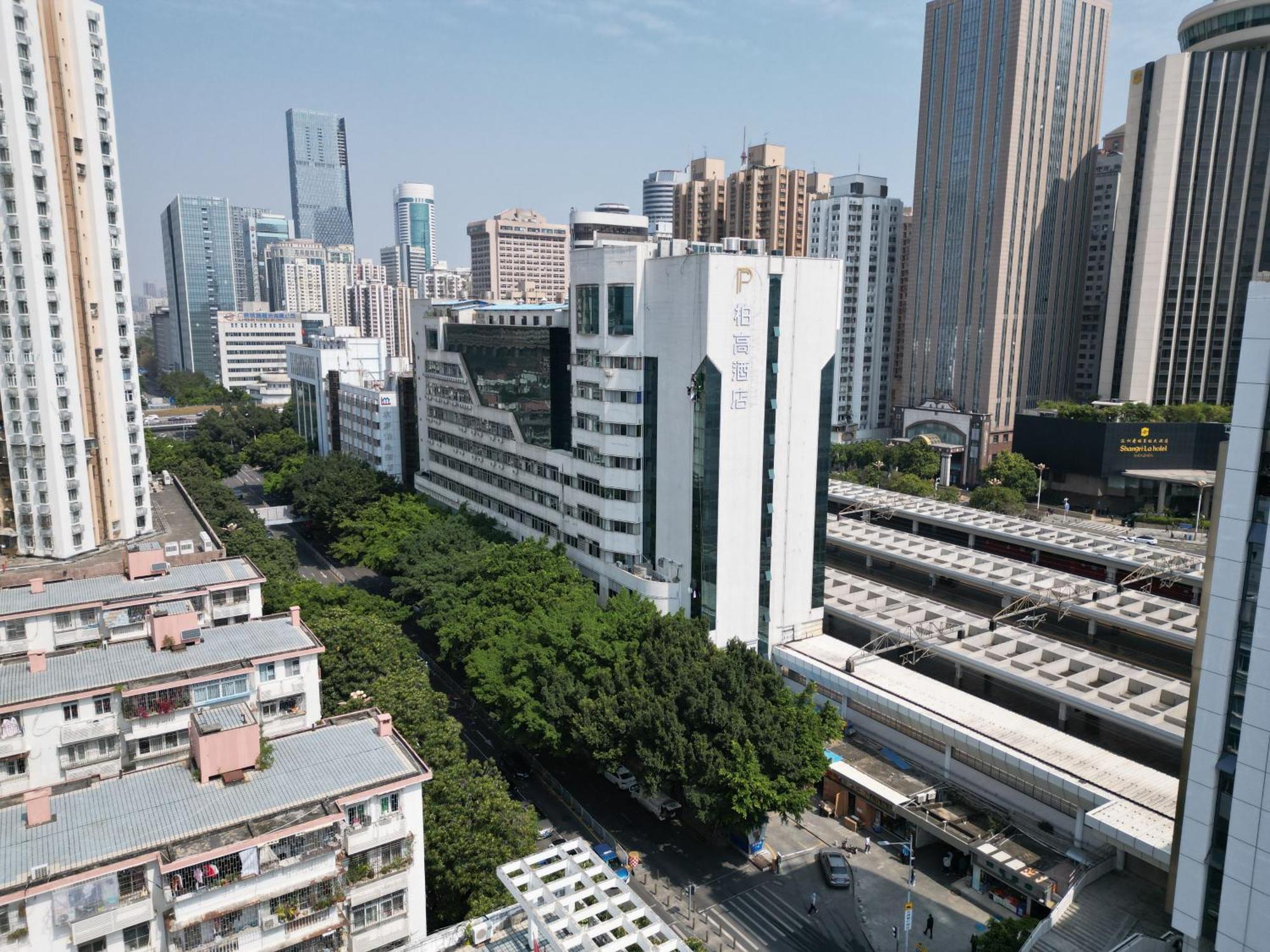 Paco Hotel Shenzhen Luohu Port Екстер'єр фото