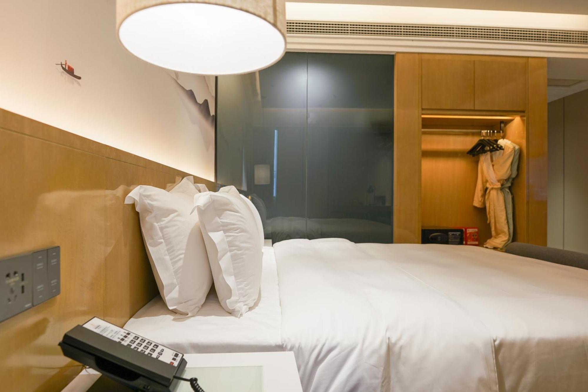 Paco Hotel Shenzhen Luohu Port Екстер'єр фото