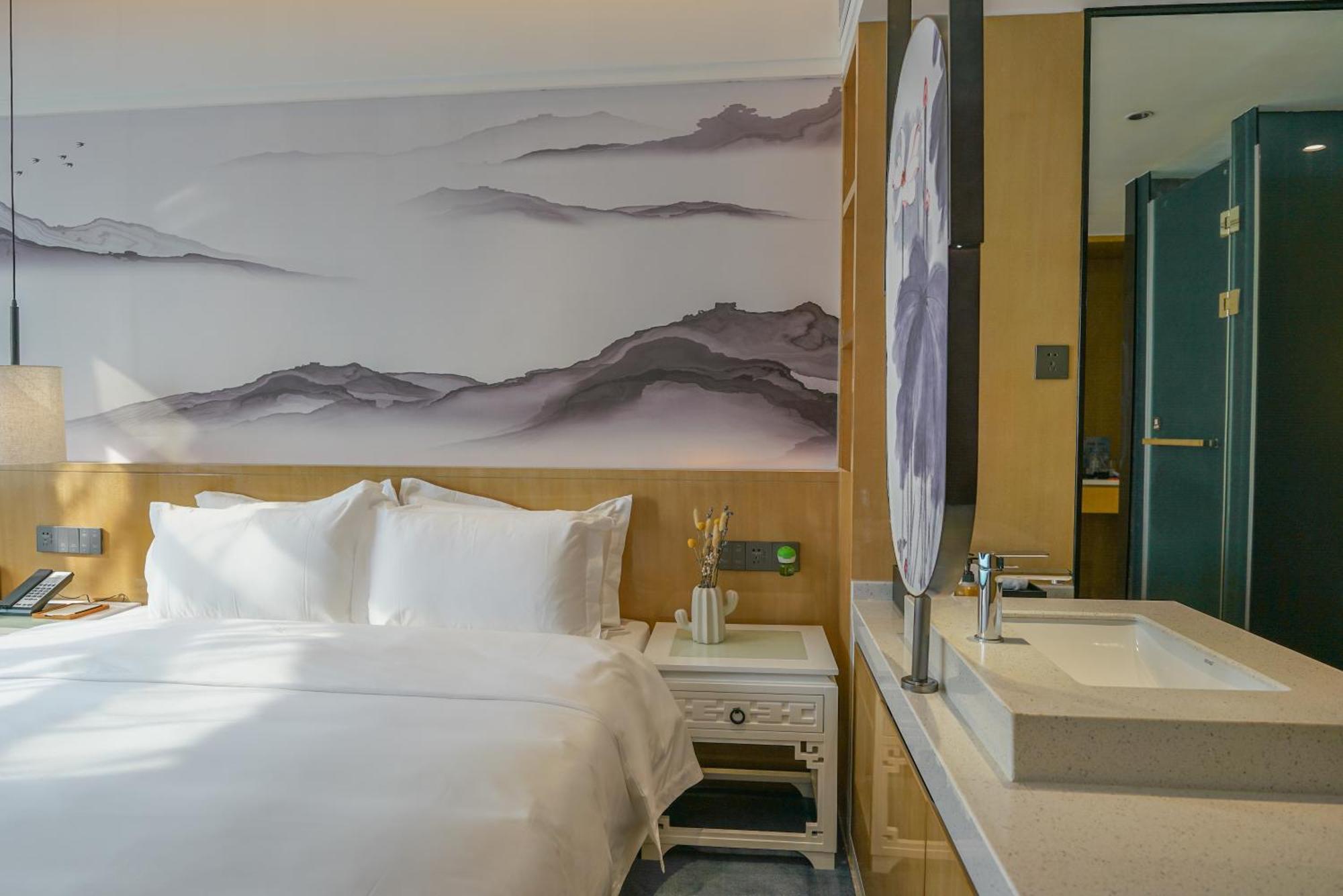 Paco Hotel Shenzhen Luohu Port Екстер'єр фото