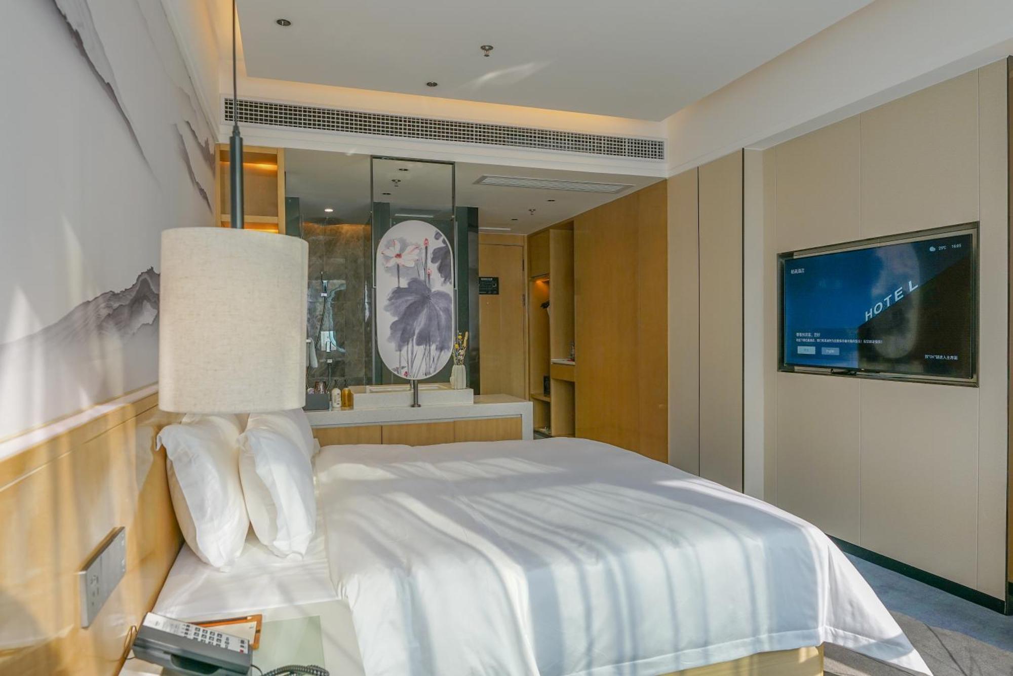 Paco Hotel Shenzhen Luohu Port Екстер'єр фото