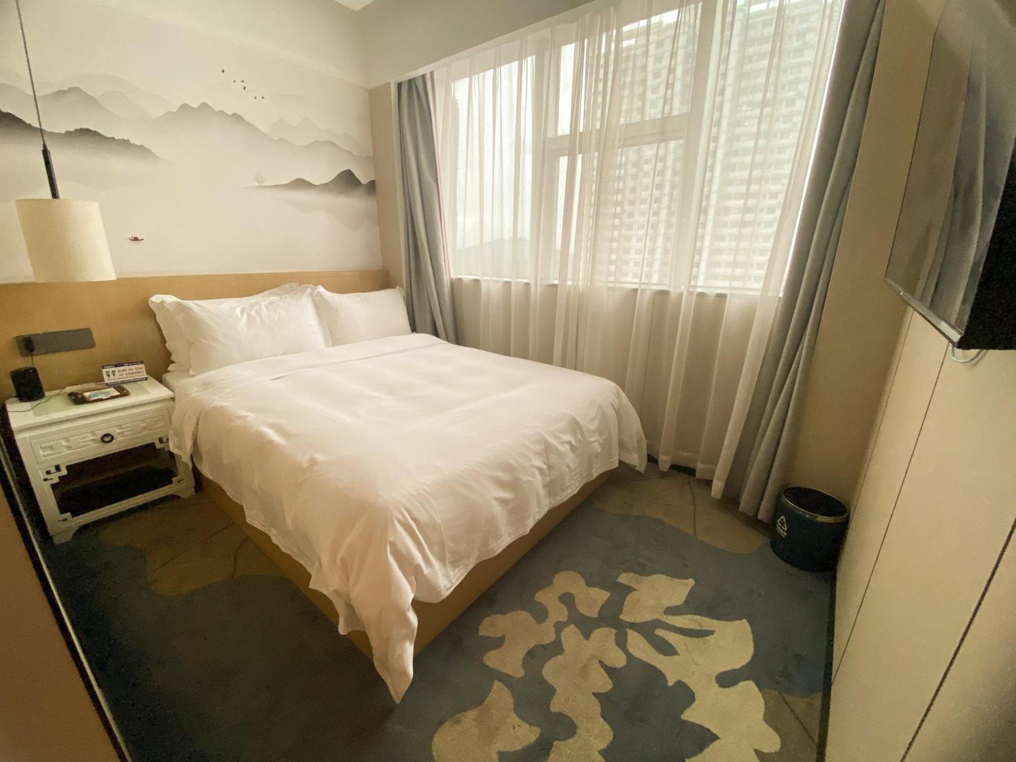 Paco Hotel Shenzhen Luohu Port Екстер'єр фото